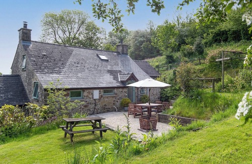 Llawhaden Cabaña | 3 bedroom accommodation in Llawhaden Narberth