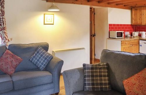Penrhyndeudraeth Cabaña | Surrounded by stunning views set perfectly with coast and mountains on your doorstep.