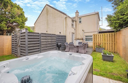 Caernarfon Cabaña | 3 bedroom accommodation in Betws Garmon