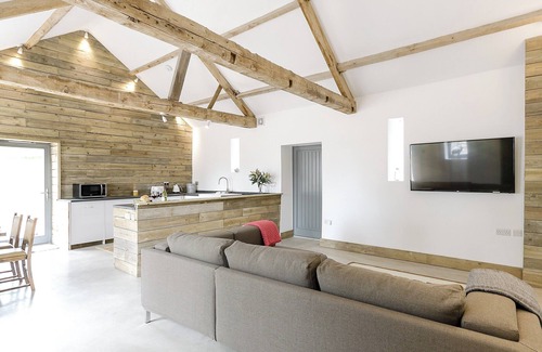 Coed-Y-Paen Cabaña | Alojamiento de 3 habitaciones en cerca de Llangybi
