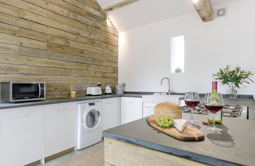 Coed-Y-Paen Cabaña | Alojamiento de 3 habitaciones en cerca de Llangybi