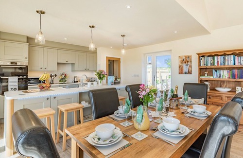 Alford Cabaña | 3 bedroom accommodation in Fordington