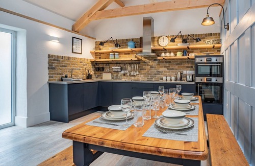 Whitland Cabaña | Perfect for its stunning views over the Presley Hills and a fantastic standard throughout.