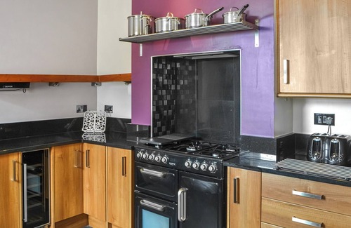 Tynemouth Cabaña | Just 100 yards from the seafront in an ideal location to explore this vibrant seaside town.