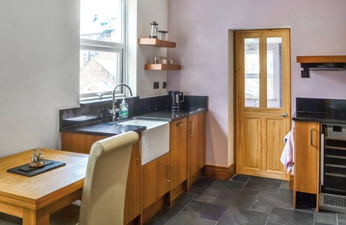 Tynemouth Cabaña | Just 100 yards from the seafront in an ideal location to explore this vibrant seaside town.