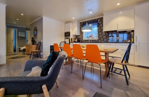 Fargelanda Casa | Alojamiento de 3 habitaciones en Färgelanda