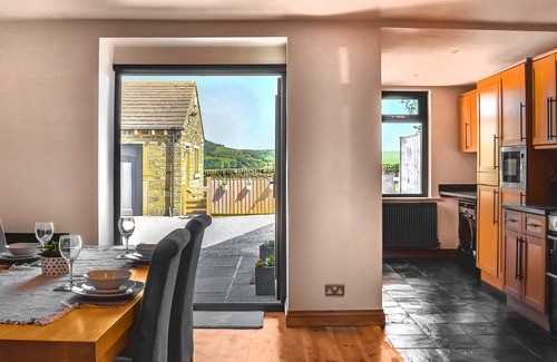 Hepworth Cabaña | 3 bedroom accommodation in Scholes, near Holmfirth