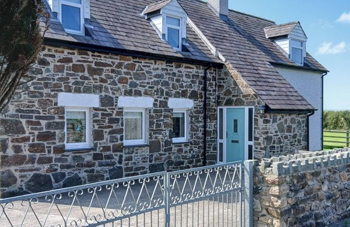 Rhosybol Cabaña | Alojamiento de 3 habitaciones en Llandyfrydog, near Amlwch