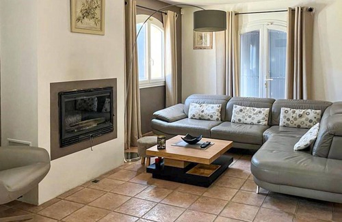 Rognac Casa | Alojamiento de 3 habitaciones en Rognac