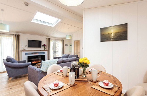 Ryde Chalet De Esquí | Alojamiento de 3 habitaciones en Wootton Bridge, Nr Cowes