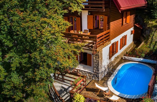 Platak Casa | Alojamiento de 3 habitaciones en Cavle