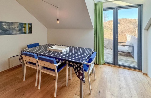 Sogne Apartamento | 3 Bedroom Amazing Apartment In Søgne