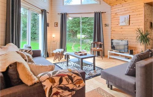Carrouges Casa | 3 Bedroom Amazing Home In Carrouges