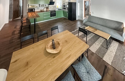 Stankovici Casa | Impresionante casa de 3 dormitorios en.