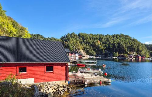 Vinnes Casa | 3 Bedroom Amazing Home In Reksteren