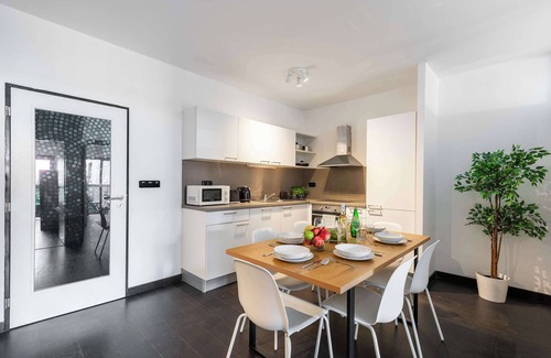 Karlin Apartamento | 3 bedroom apartment near center of Prague