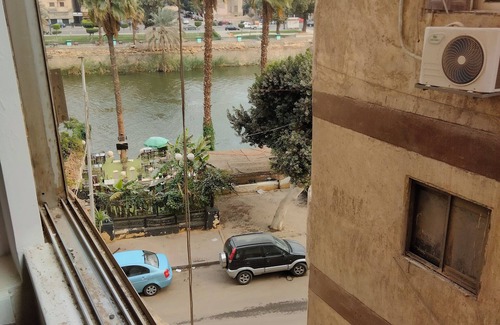 Old Cairo Apartamento | 3-bedroom apartment in fabulous Cairo Governorate with AC, WiFi