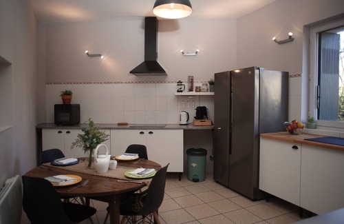 Barran Apartamento | 3-bedroom apartment 5km from picturesque village Barran with WiFi, fitness room