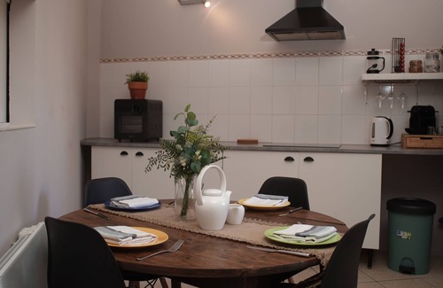 Barran Apartamento | 3-bedroom apartment 5km from picturesque village Barran with WiFi, fitness room