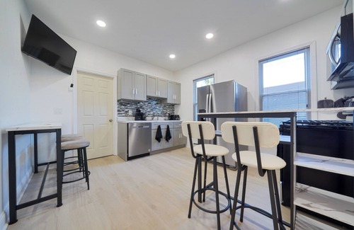 Elizabeth Apartamento | 3-bedroom apartment in lovely Elizabeth with WiFi, AC