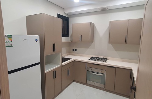 Abha Apartamento | 3-bedroom apartment in - Abha /Un piso en Abha - Arabia Saudí- Hablamos español.