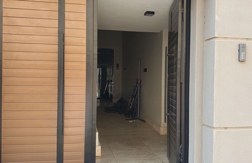 Abha Apartamento | 3-bedroom apartment in - Abha /Un piso en Abha - Arabia Saudí- Hablamos español.