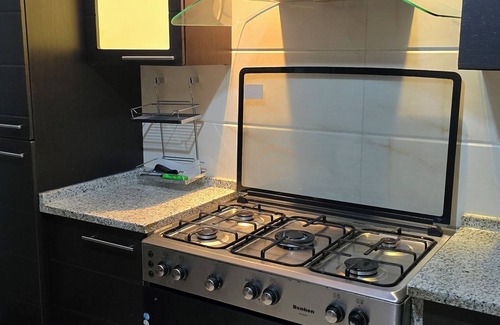 Amman Apartamento | 3-bedroom apartment in awesome Amman with AC