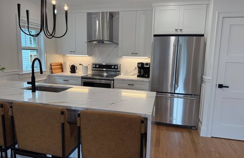 Forest Hills - Woodbourne Apartamento | 3-bedroom apartment in brilliant Boston with WiFi, AC