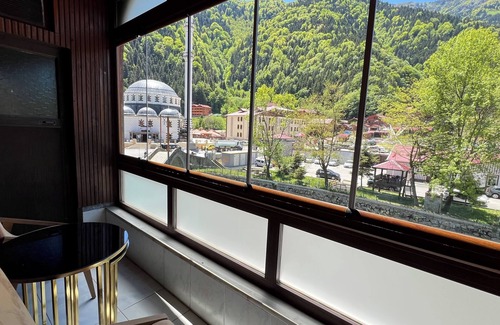 Uzungol Apartamento | 3-bedroom apartment in lovely Trabzon, Uzungol with WiFi