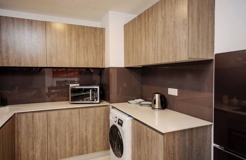 Kaduruduwa Apartamento | 3-bedroom apartment in welcoming Galle with fitness room, AC