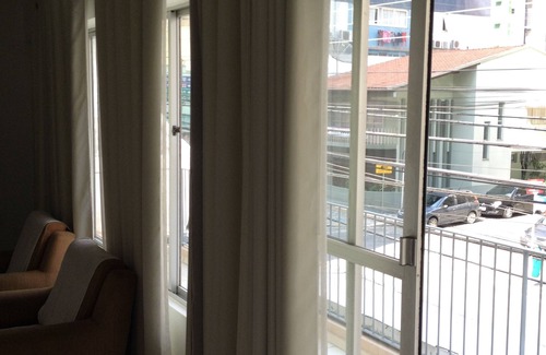 Centro Apartamento | Ajuste 3 dormitorios cerca de HAVAN / Av Brasil / prox. mar 11 personas