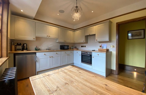 Warwick Apartamento | 3 Bedroom Apartment Sleeps 6 in Large Country Manor House