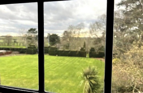 Warwick Apartamento | 3 Bedroom Apartment Sleeps 6 in Large Country Manor House
