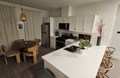 Los Alamos Apartamento | 3-bedroom apartment in charming Los Alamos with WiFi, AC.