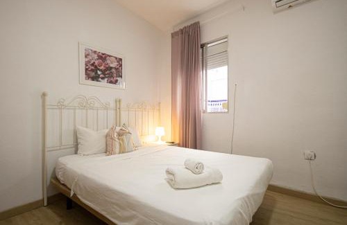Triana Apartamento | 3 bedroom apartment with stunning Guadalquivir views