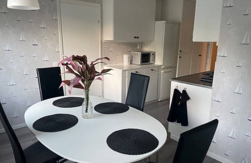 Vasteras Apartamento | 3 bedroom app /2.8 km from city center