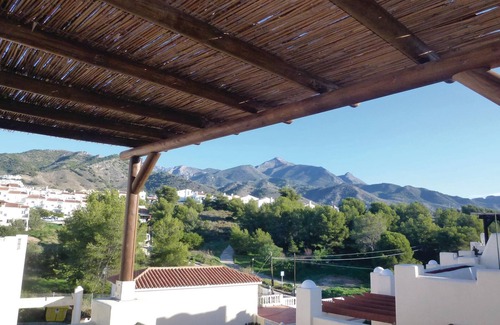 Chimenea Casa | Impresionante casa en Nerja con cocina