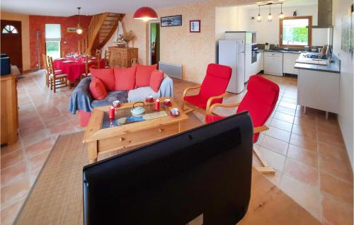 Plourivo Casa | 3 Bedroom Awesome Home In Plourivo
