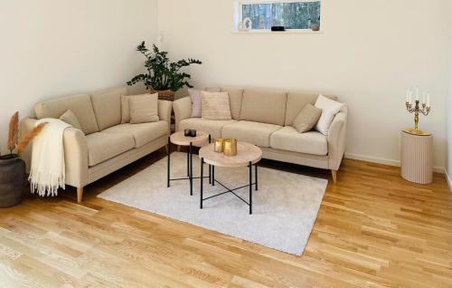 Borrby Casa | 3 Bedroom Awesome Home In Borrby