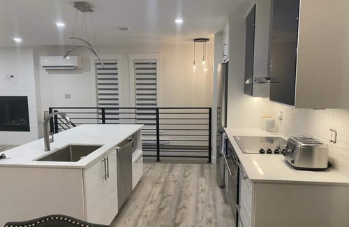 Queensland Casa | 3 bedroom beach house with hot tub and spectacular view