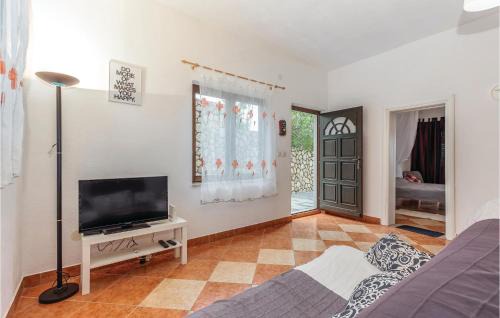 Jadranovo Apartamento | 3 Bedroom Beautiful Apartment In Jadranovo