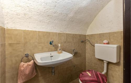 Grizane Casa | 3 Bedroom Beautiful Home In Grizane