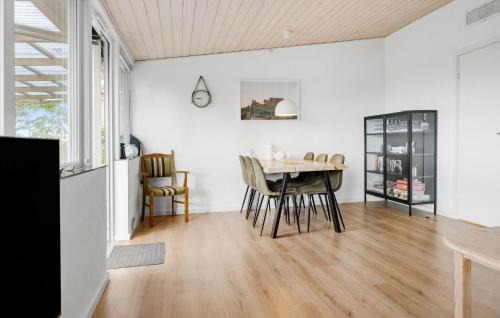Ronne Casa | 3 Bedroom Beautiful Home In Rønne