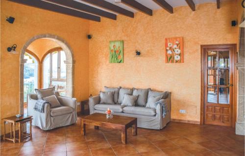 Oliva Casa | 3 Bedroom Beautiful Home In Oliva