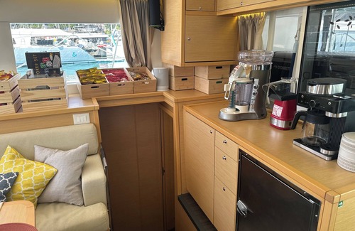 Historic District Alquiler De Eote | 3-bedroom boat in amazing Annapolis with AC