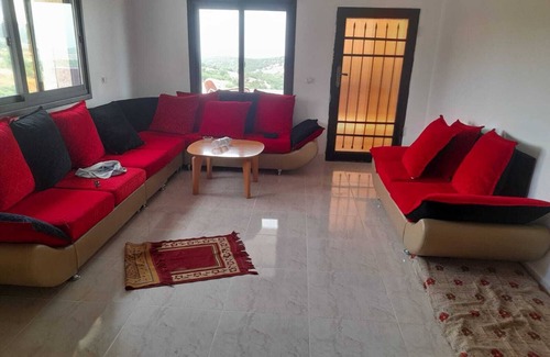Ajloun Governorate Casa | 3-bedroom building in delightful عجلون with AC
