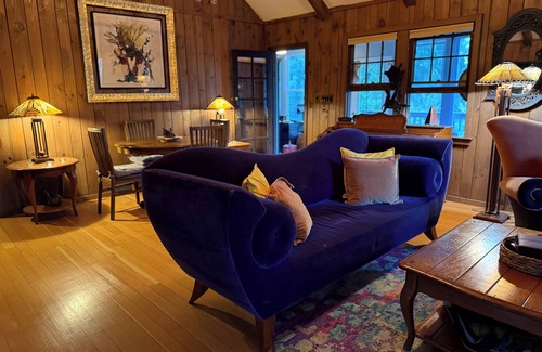 Smallwood Cabina | 3-bedroom cabin in serene Smallwood 5 min from Bethel Center for the Arts