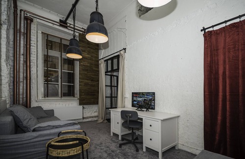 Gamla Stan Apartamento | 3-Bedroom, Central, Own Entrance, Clean Loft-Styled Flat!