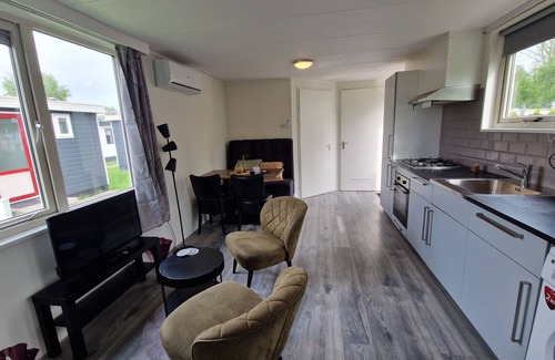 Hensbroek Chalet De Esquí | 3 bedroom chalet in hensbroek