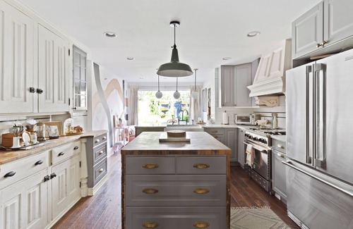 Newbold Casa | 3-bedroom Character Filled Row Home in Philly a block from the Park